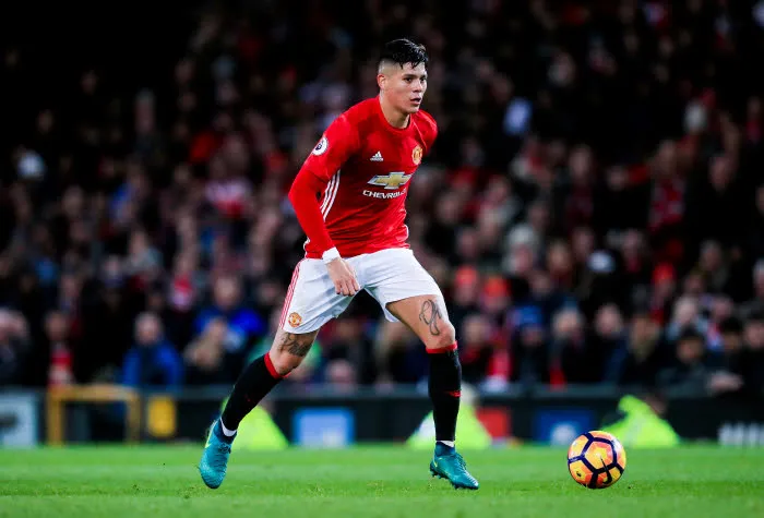 Mourinho offre une banane à Rojo