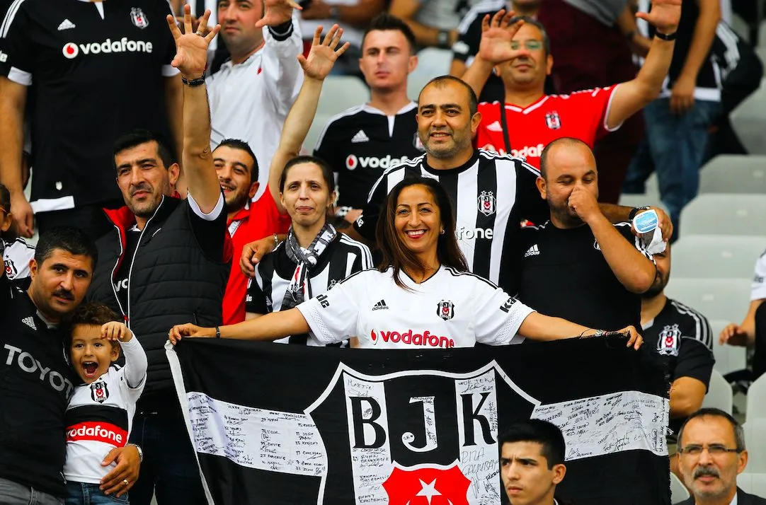 Le Parc OL aura des têtes de Turcs