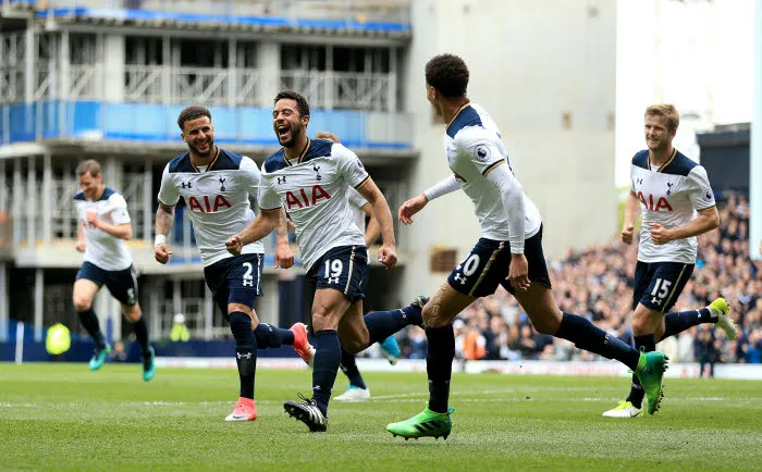 Tottenham met la pression sur Chelsea