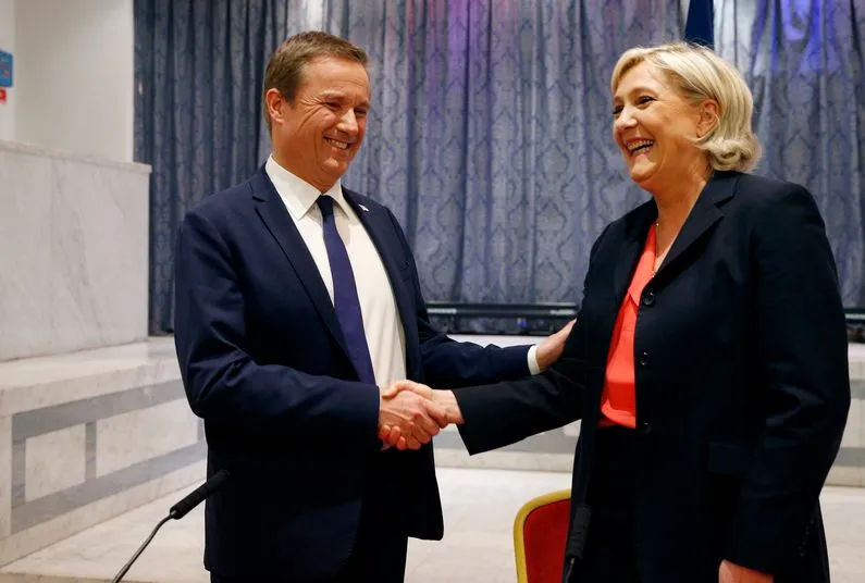 Ils ne seront pas le ministre des Sports de Marine Le Pen