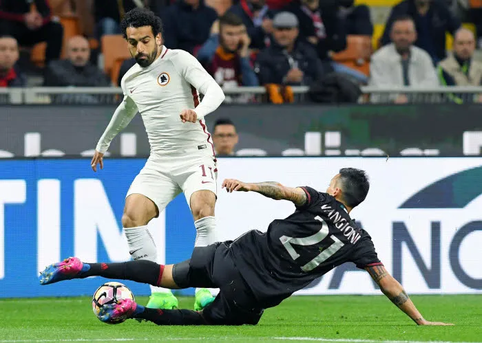 La Roma écrabouille le Milan et s&rsquo;offre une dernière chance