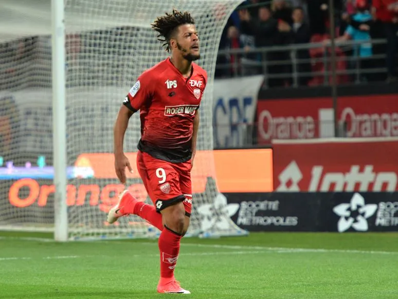 Diony : «<span style="font-size:50%">&nbsp;</span>Mon dernier but dans mon jardin<span style="font-size:50%">&nbsp;</span>»