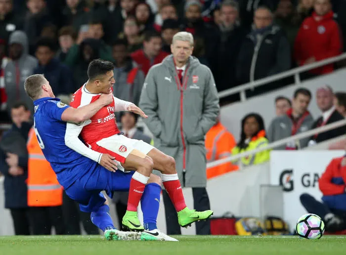 Robert Huth taille Alexis Sánchez