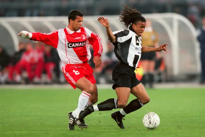 Quand la Botte marche sur le Rocher