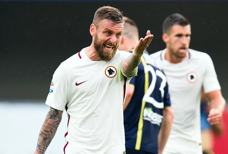 De Rossi : «<span style="font-size:50%">&nbsp;</span>Un honneur de jouer avec Totti<span style="font-size:50%">&nbsp;</span>»