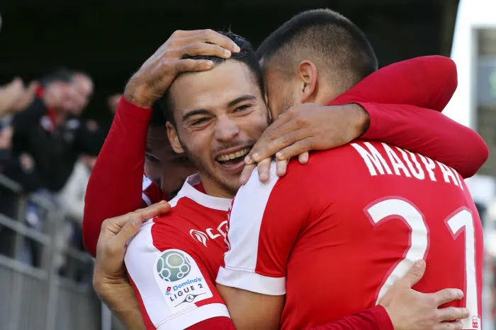 Bryan Pelé signe à Troyes