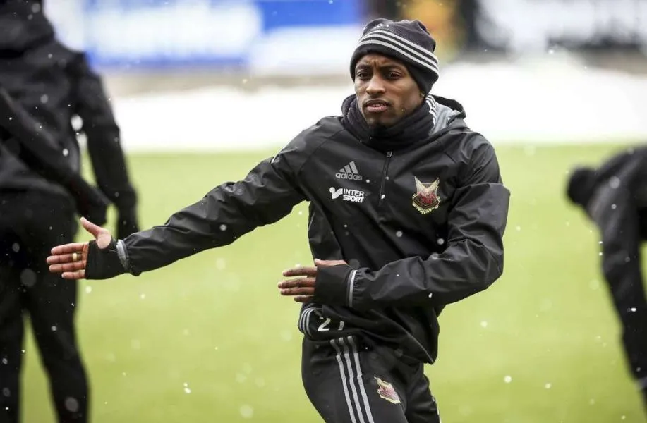 Fouad Bachirou : «<span style="font-size:50%"> </span>On a joué au Uno toute la journée<span style="font-size:50%"> </span>»