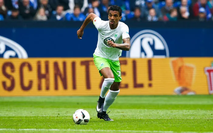 Luiz Gustavo arrive à Marseille