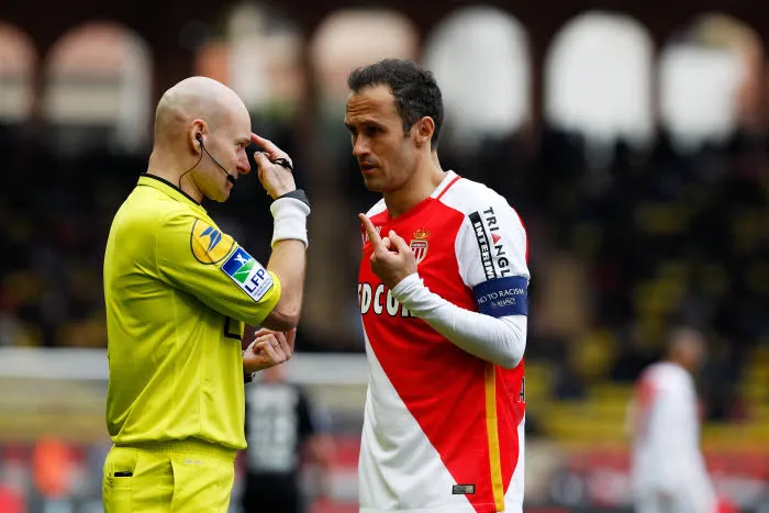 Ricardo Carvalho : «<span style="font-size:50%"> </span>En Chine, il y a plus de monde au stade qu’à Monaco<span style="font-size:50%"> </span>»