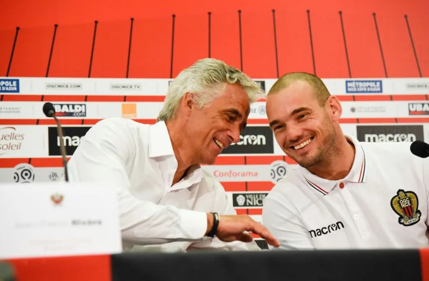 Sneijder présenté à l&rsquo;Allianz Riviera