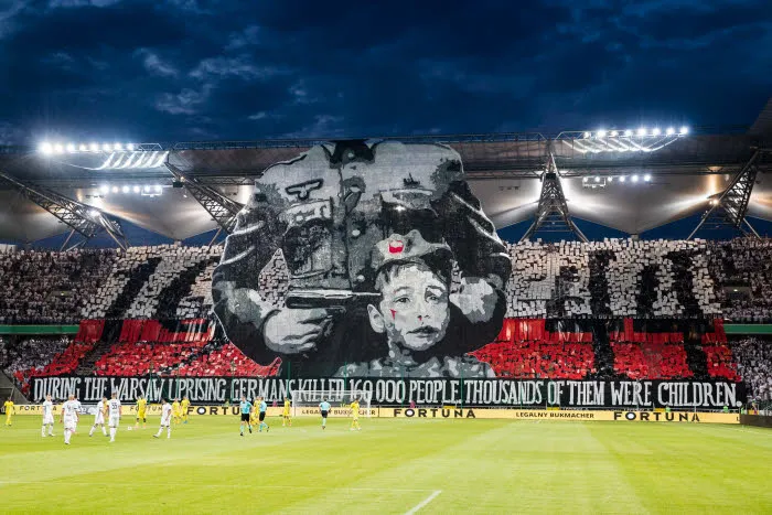 Le Legia sanctionné pour son tifo sur la révolte de Varsovie