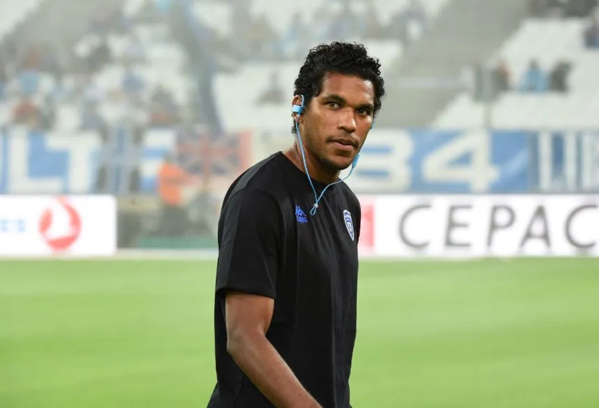 Brandão retrouve Anigo en Grèce