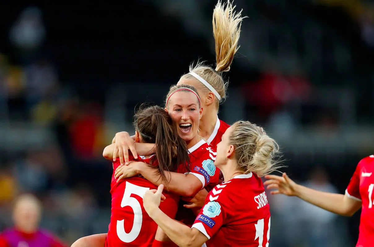 Le Danemark prend son ticket pour la finale
