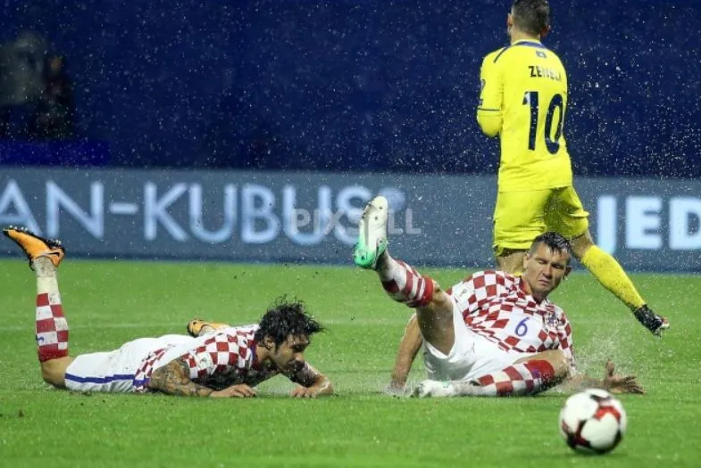 Water-polo à Zagreb, le show à Kharkiv