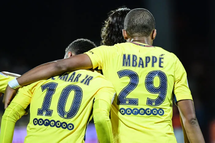 255€ à gagner avec le PSG & Manchester United