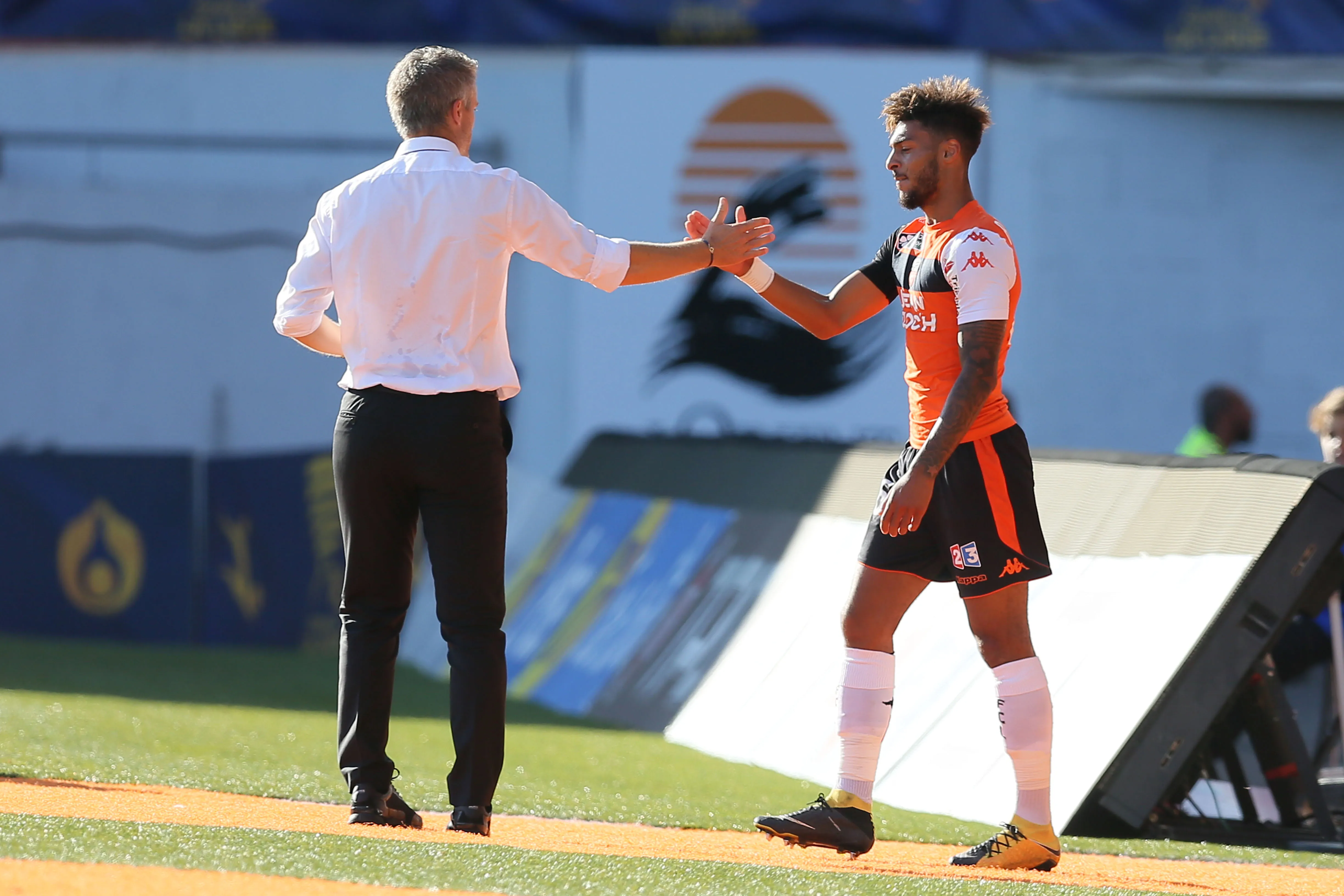 Lorient domine Reims malgré Martin