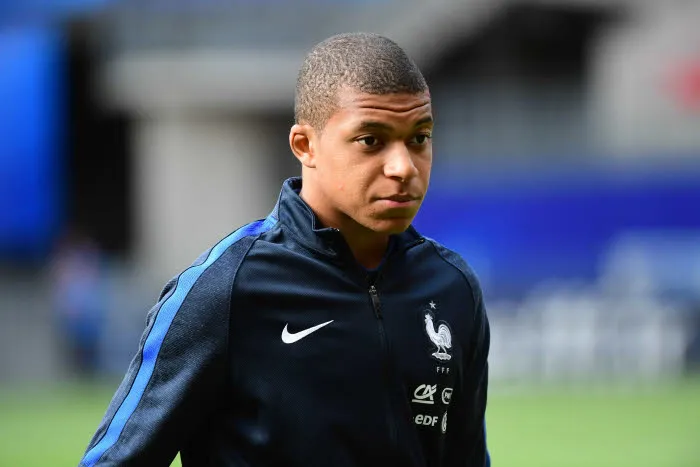 Kylian Mbappé rejoint le PSG !