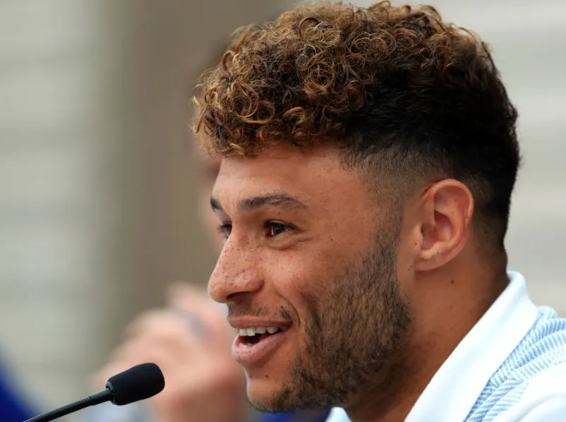 Oxlade-Chamberlain recale Chelsea et veut absolument Liverpool