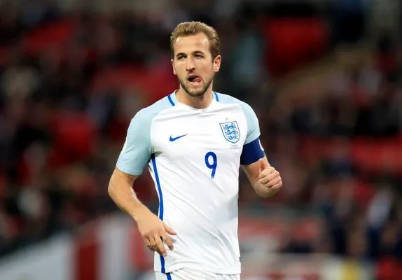 L’Allemagne et l’Angleterre iront en Russie
