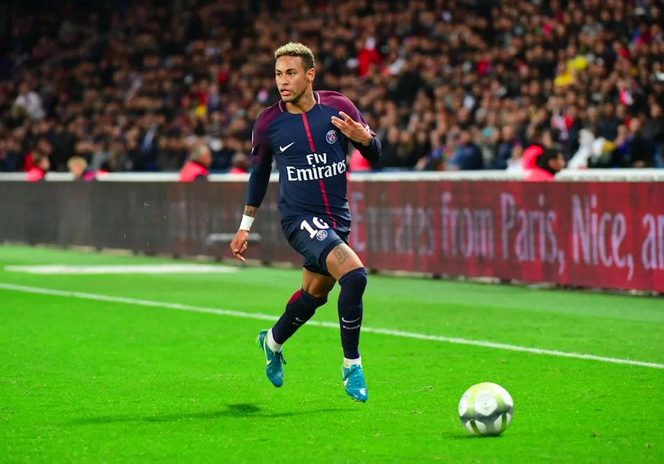 Neymar s&rsquo;est excusé devant le groupe