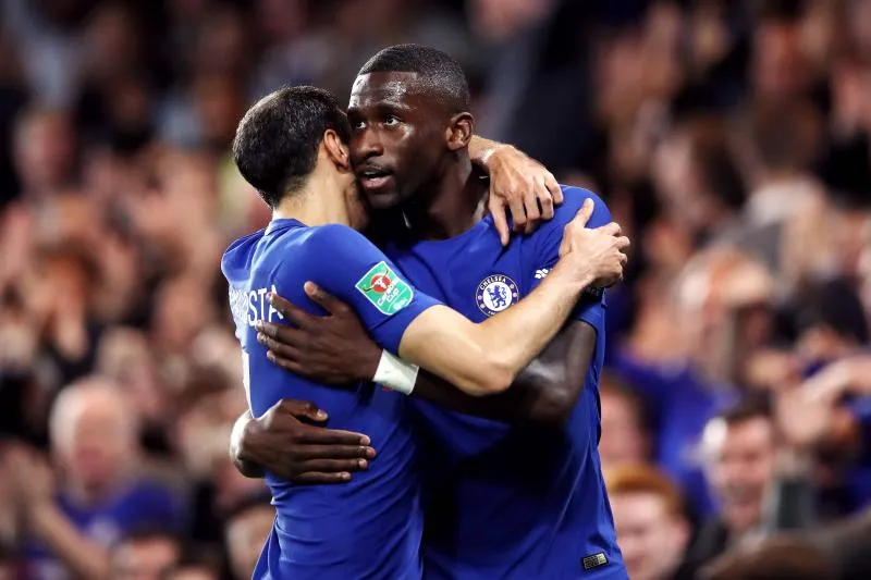 Chelsea fait le boulot, pas Tottenham