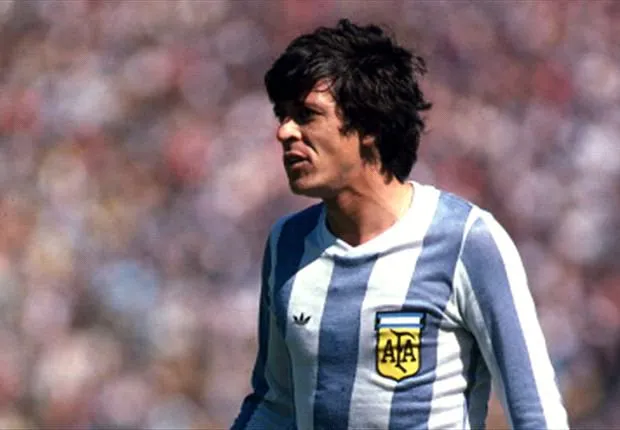 René Houseman soigne son cancer grâce à la fédé argentine