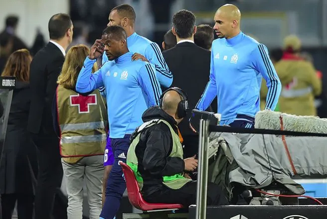 «<span style="font-size:50%">&nbsp;</span>Techniquement, le coup de pied d’Évra est parfait !<span style="font-size:50%">&nbsp;</span>»