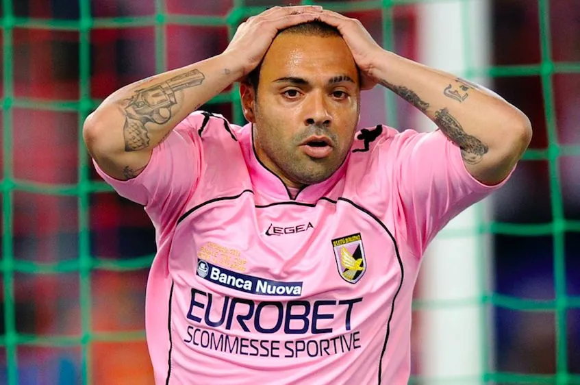 Trois ans et demi de prison pour Fabrizio Miccoli
