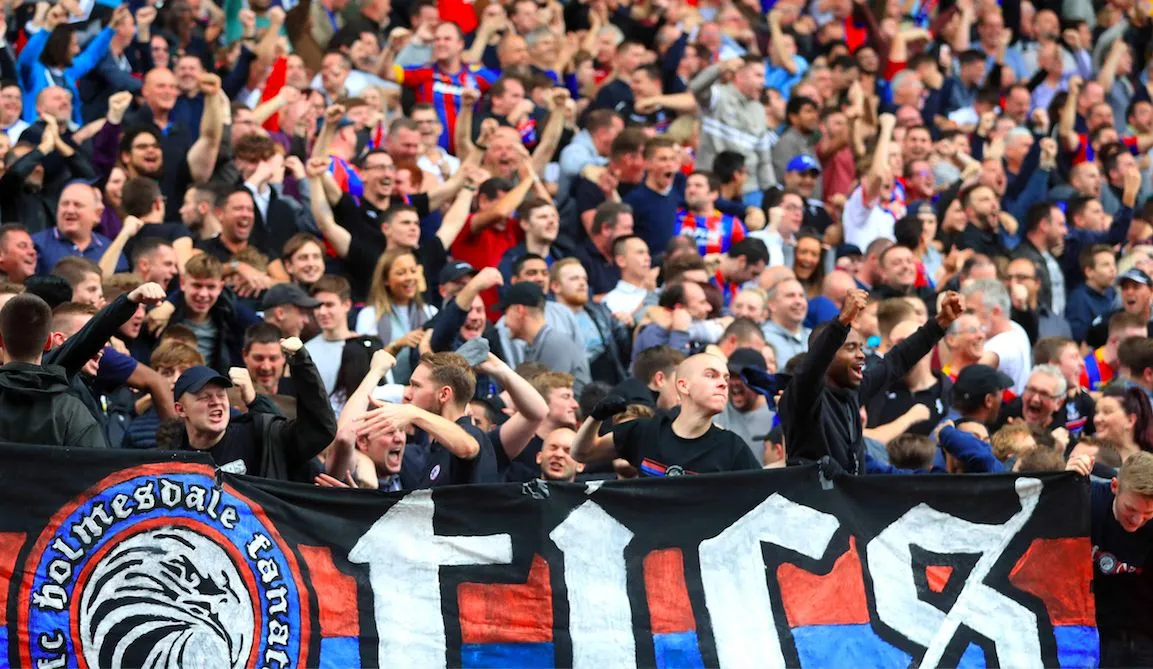 Deux stadiers blessés par des supporters de Crystal Palace