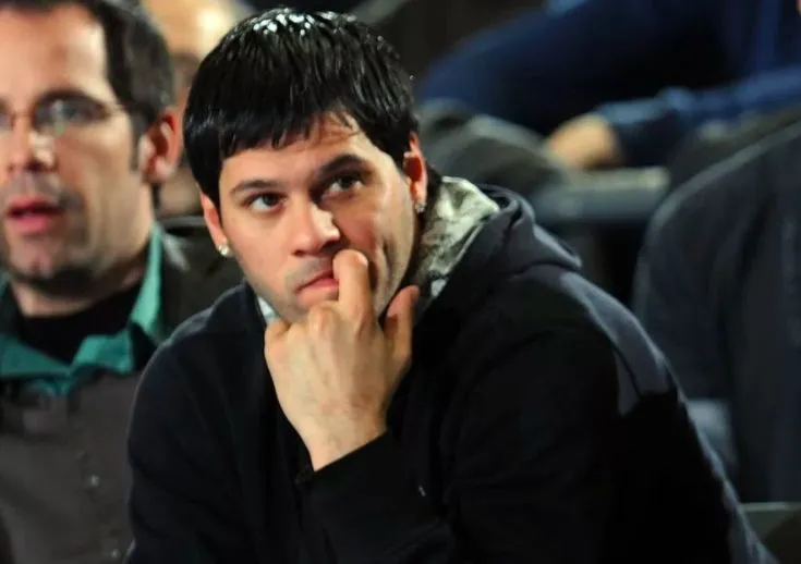 Accident de bateau, fractures au visage et flingue armé pour Matias Messi