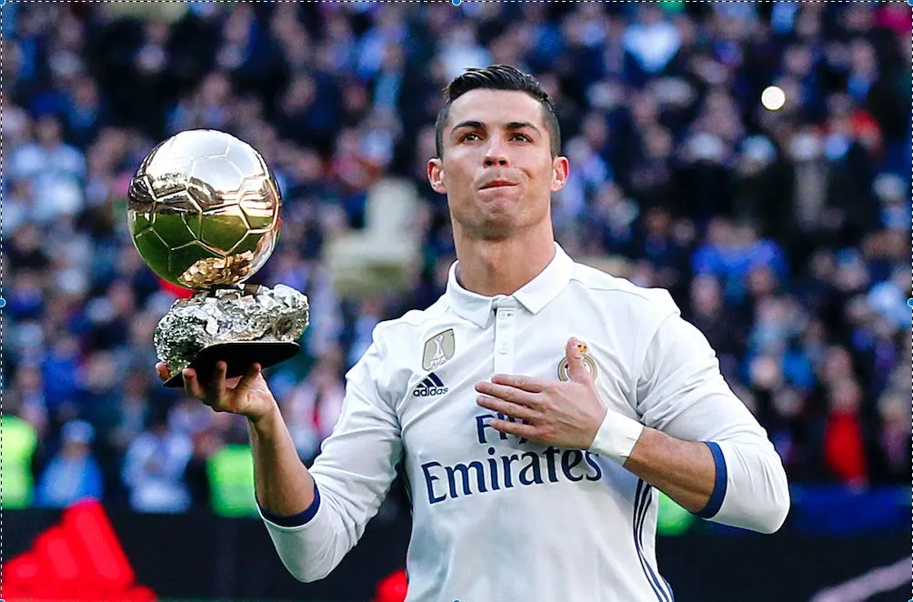 Cristiano Ronaldo remporte son cinquième Ballon d’or