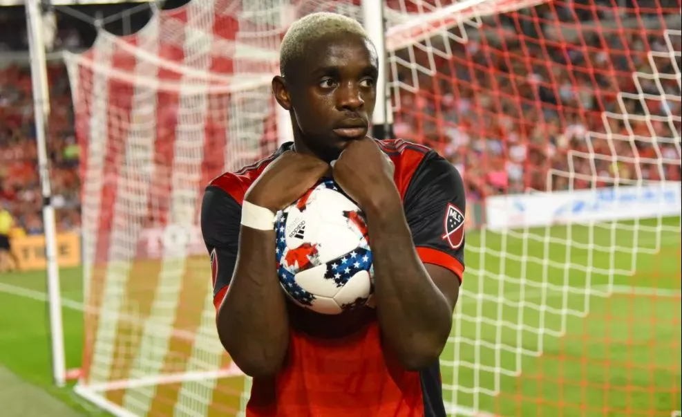 Mavinga : «<span style="font-size:50%"> </span>Les choix d’argent pour aller dans une ville de merde, ça ne m’intéresse pas<span style="font-size:50%"> </span>»