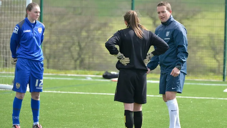 Angleterre féminine : au tour du coach des gardiennes d’être remercié