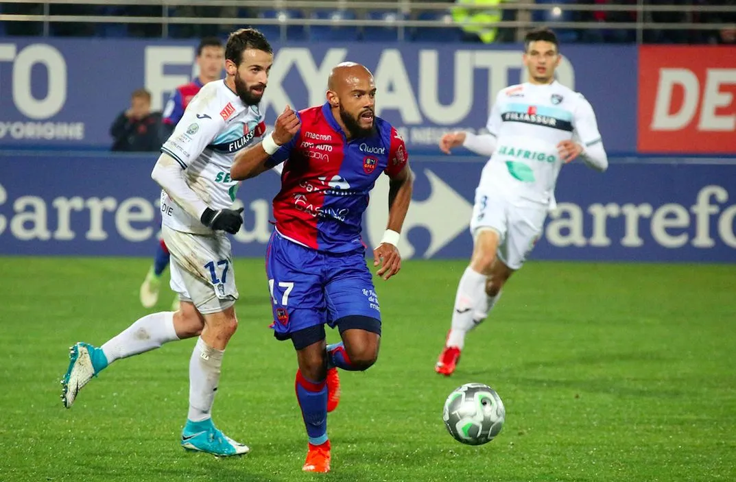 Reims s&rsquo;en sort bien, Clermont fait la bonne opération