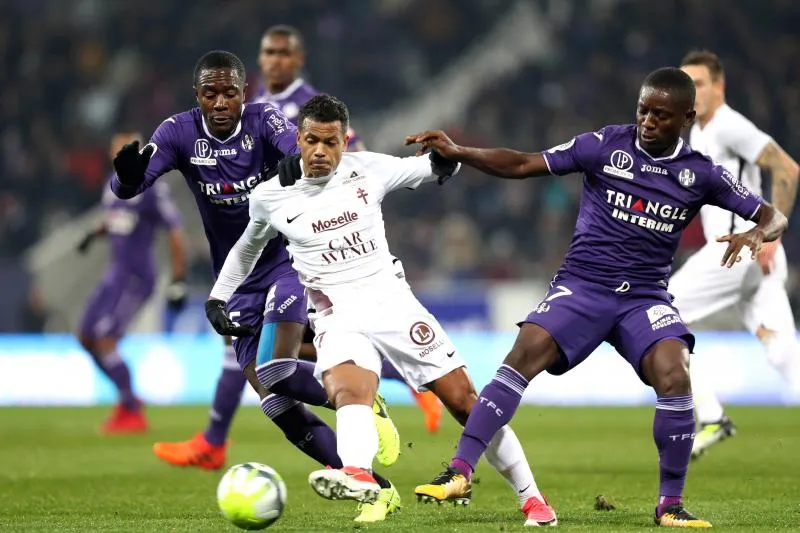 Strasbourg et Dijon se font plaisir, Metz piétine