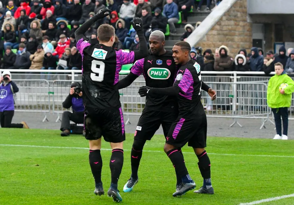 Un groupe de supporters met au défi les Girondins de Bordeaux