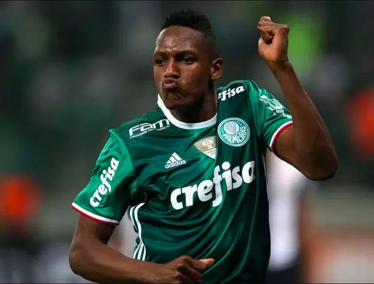 Yerry Mina signe à Barcelone