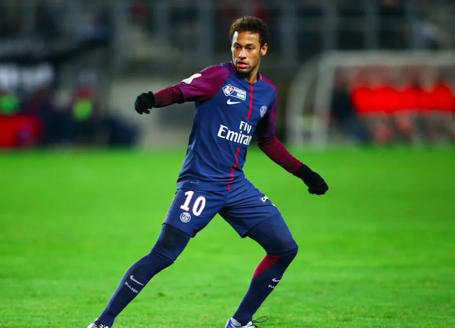 Ronaldo : «<span style="font-size:50%">&nbsp;</span>Neymar a fait un pas en arrière en signant au PSG<span style="font-size:50%">&nbsp;</span>»
