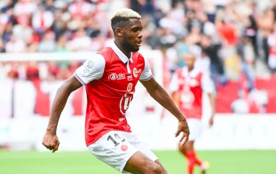 Reims s’envole, Nîmes craque face à Lens