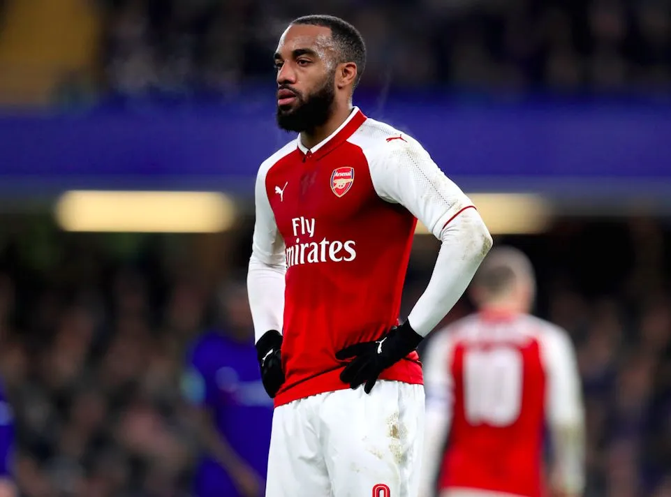 Cascarino détruit Lacazette