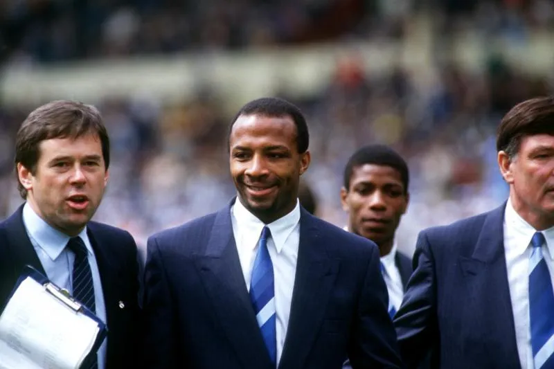 Cyrille Regis est mort