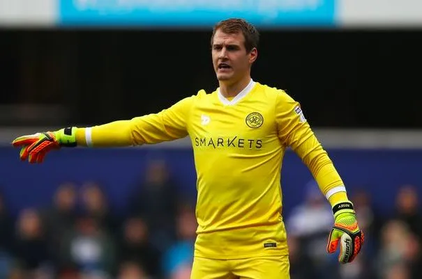 Un supporter arrêté après avoir uriné dans la bouteille du gardien adverse