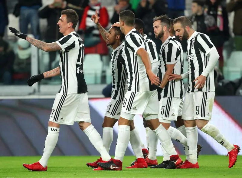 La Juve ne lâche pas Naples