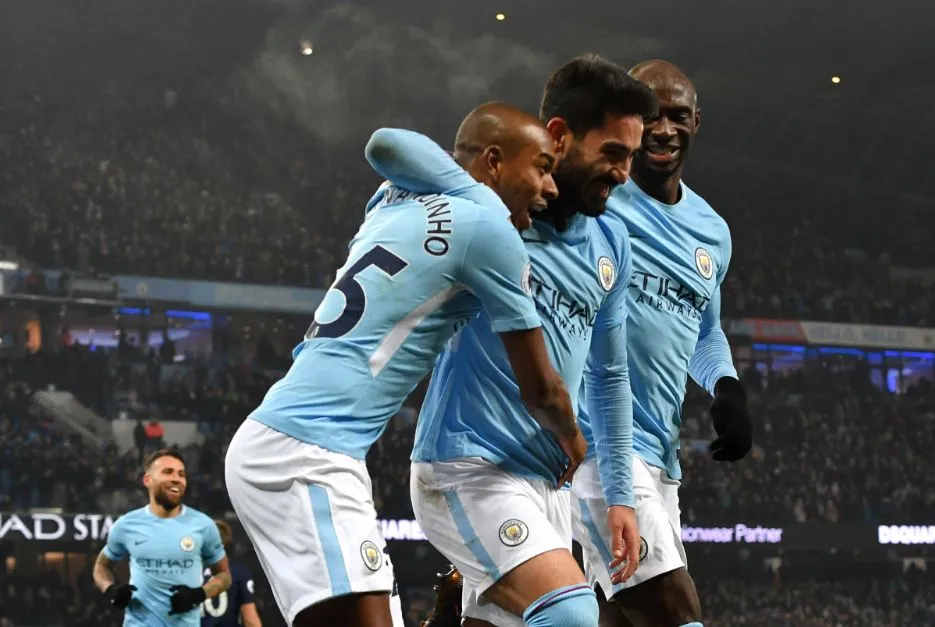 City fait disjoncter Tottenham