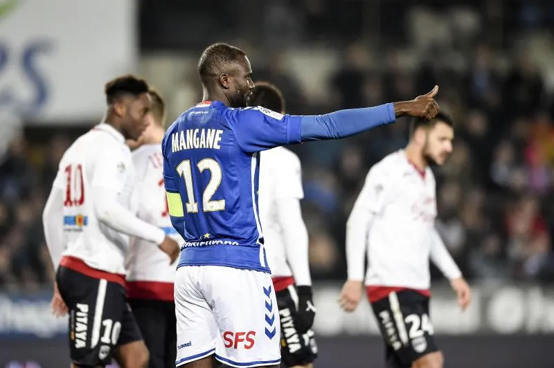 Mangane : «<span style="font-size:50%"> </span>Je voulais terminer en France<span style="font-size:50%"> </span>»