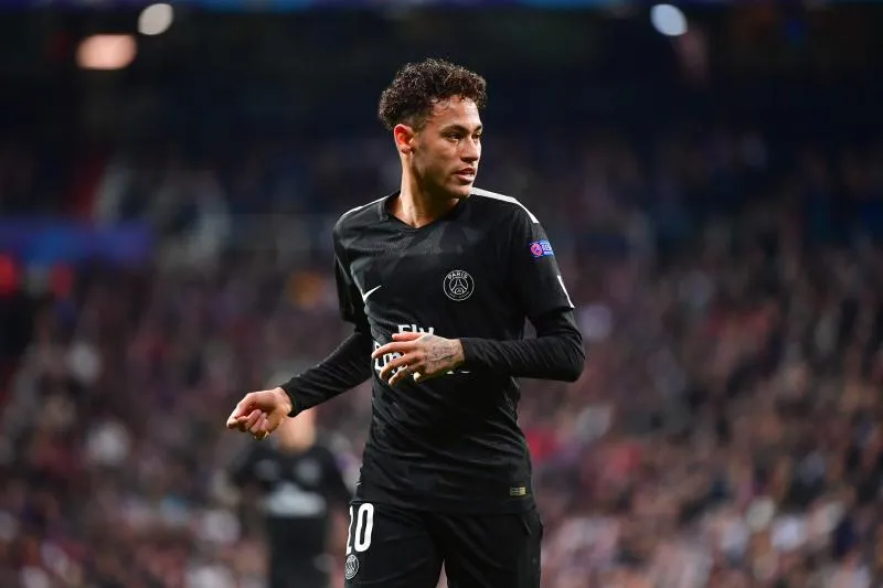 Neymar pointe un manque de maturité