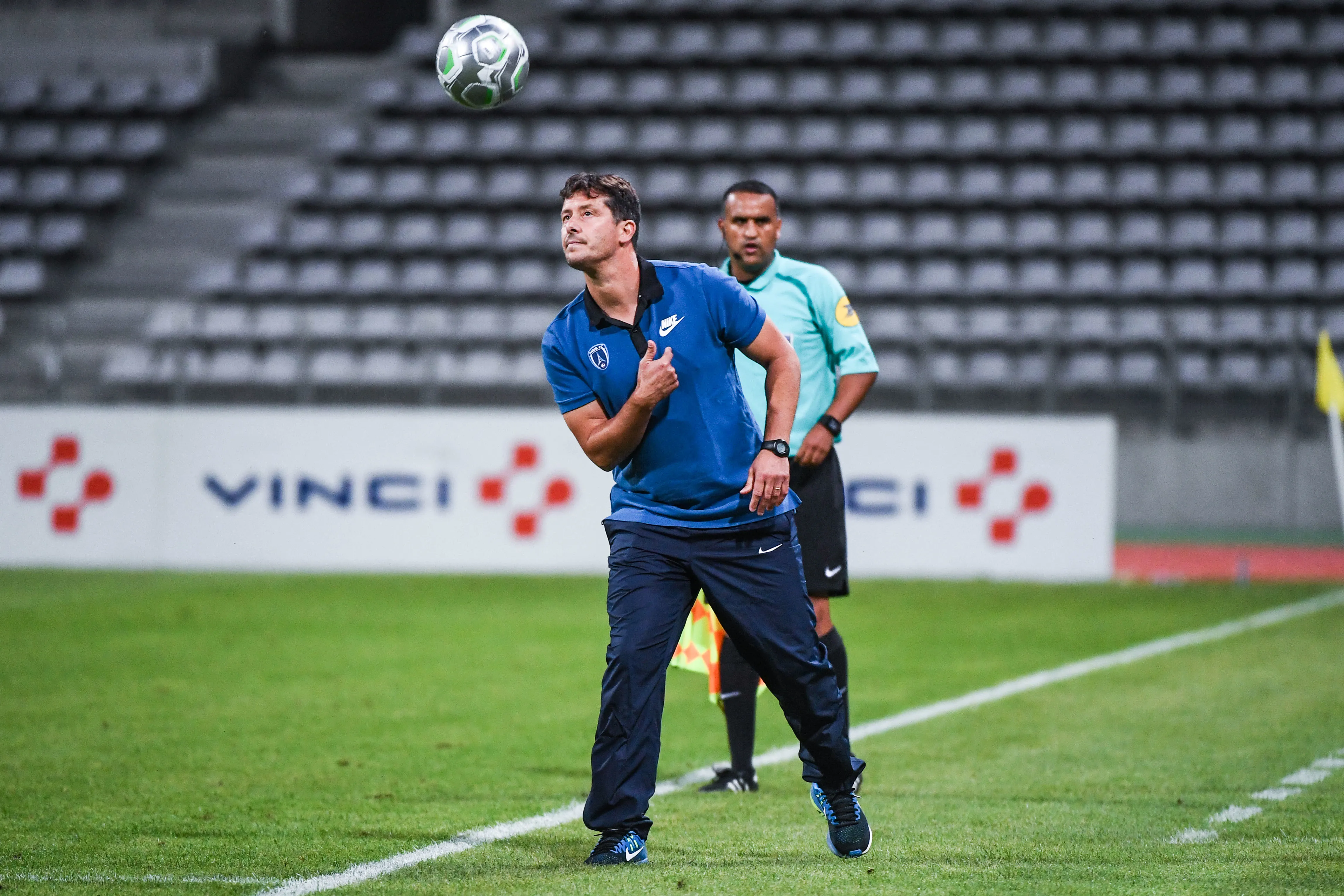 À 8 ans, il est oublié pendant 4 heures au bord du terrain de foot