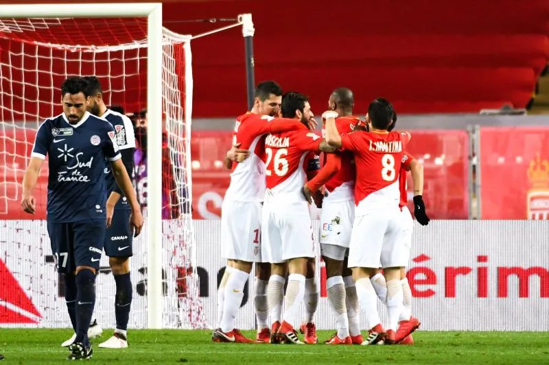 Monaco rejoint Paris en finale