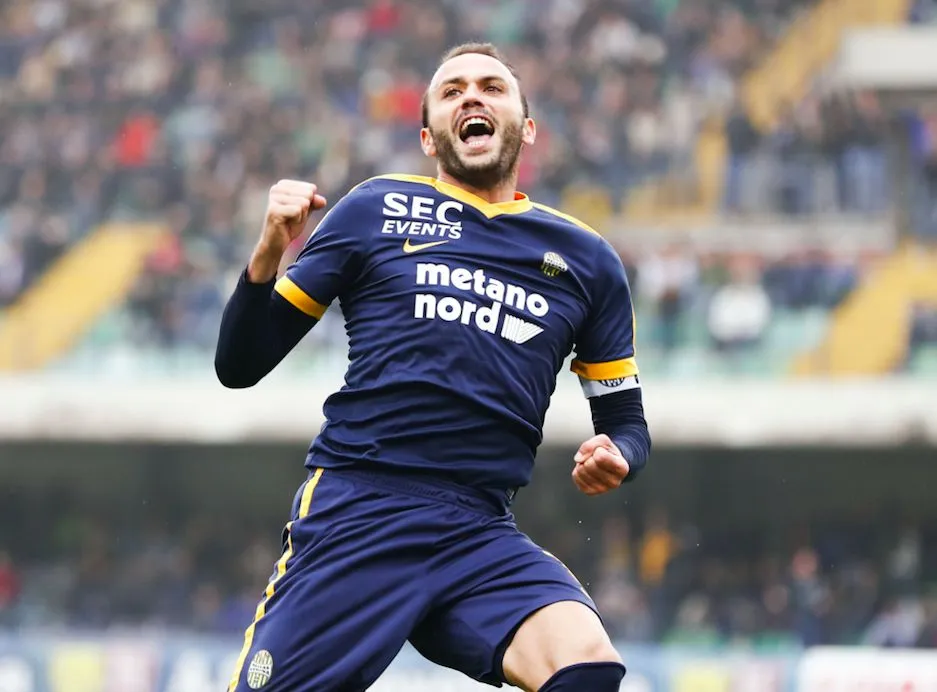 Pazzini signe à Levante