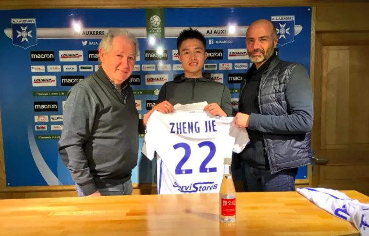 Zheng Jie rejoint Auxerre